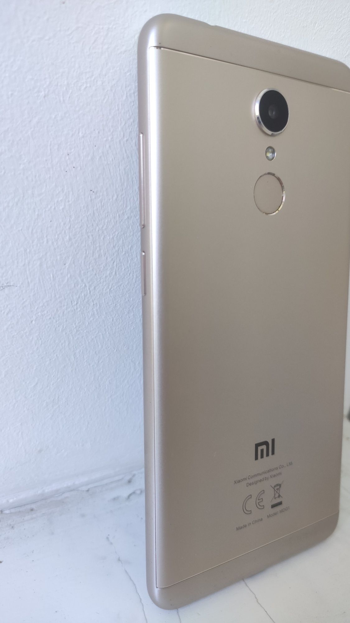 Xiaomi redmi 5 Справний без нюансів