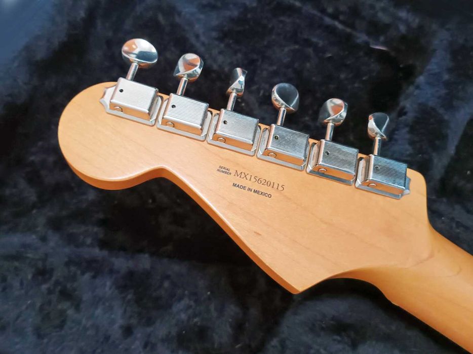 Fender Stratocaster MIM 2015 Olympic White