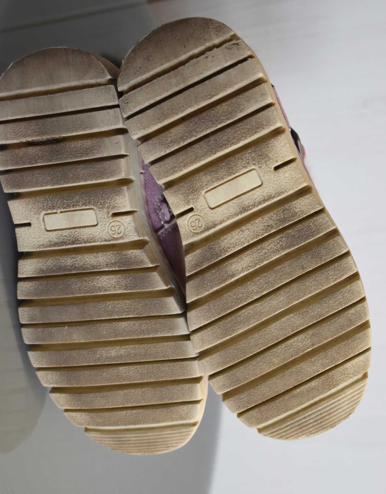 Buty zimowe 26 śniegowce trzewiki kozaki ocieplane zasuwane ciepłe