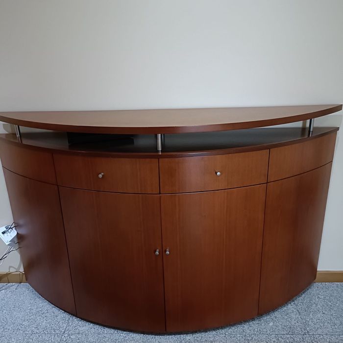 Móvel de entrada meia lua