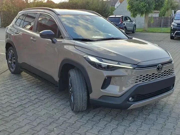 Toyota Corolla Cross 1.8L Hybrid Comfort | Style |  Różne Wersje Wyposażenia | Od Ręki !