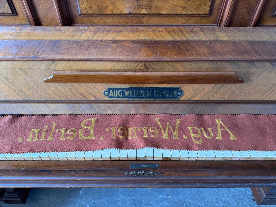 Pianino Aug Werner Berlin