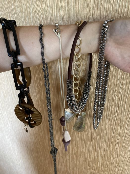 Прикраси від 70 грн