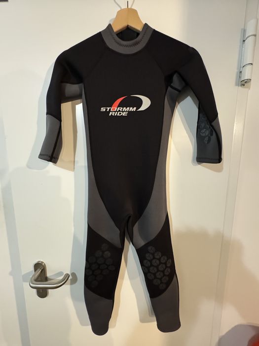 Dwie pianki dla dziecka 8-11 lat