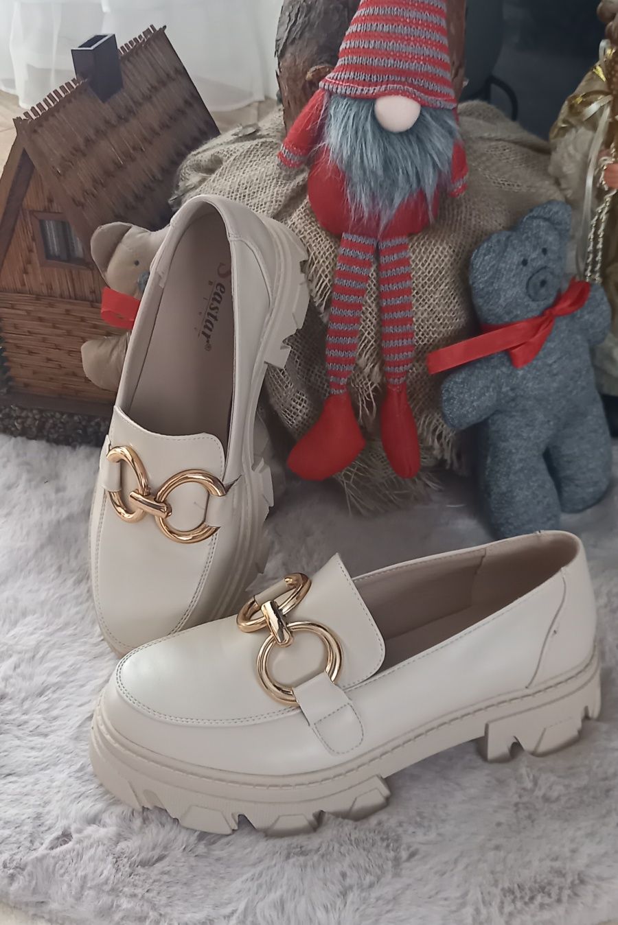 Must have modne buty półbuty mokasyny Seastar rozm.40 kremowe złote