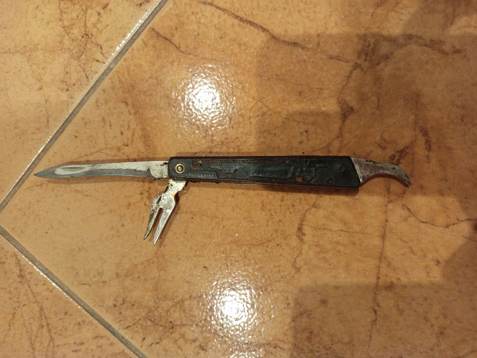 Stary scyzoryk z lat 80