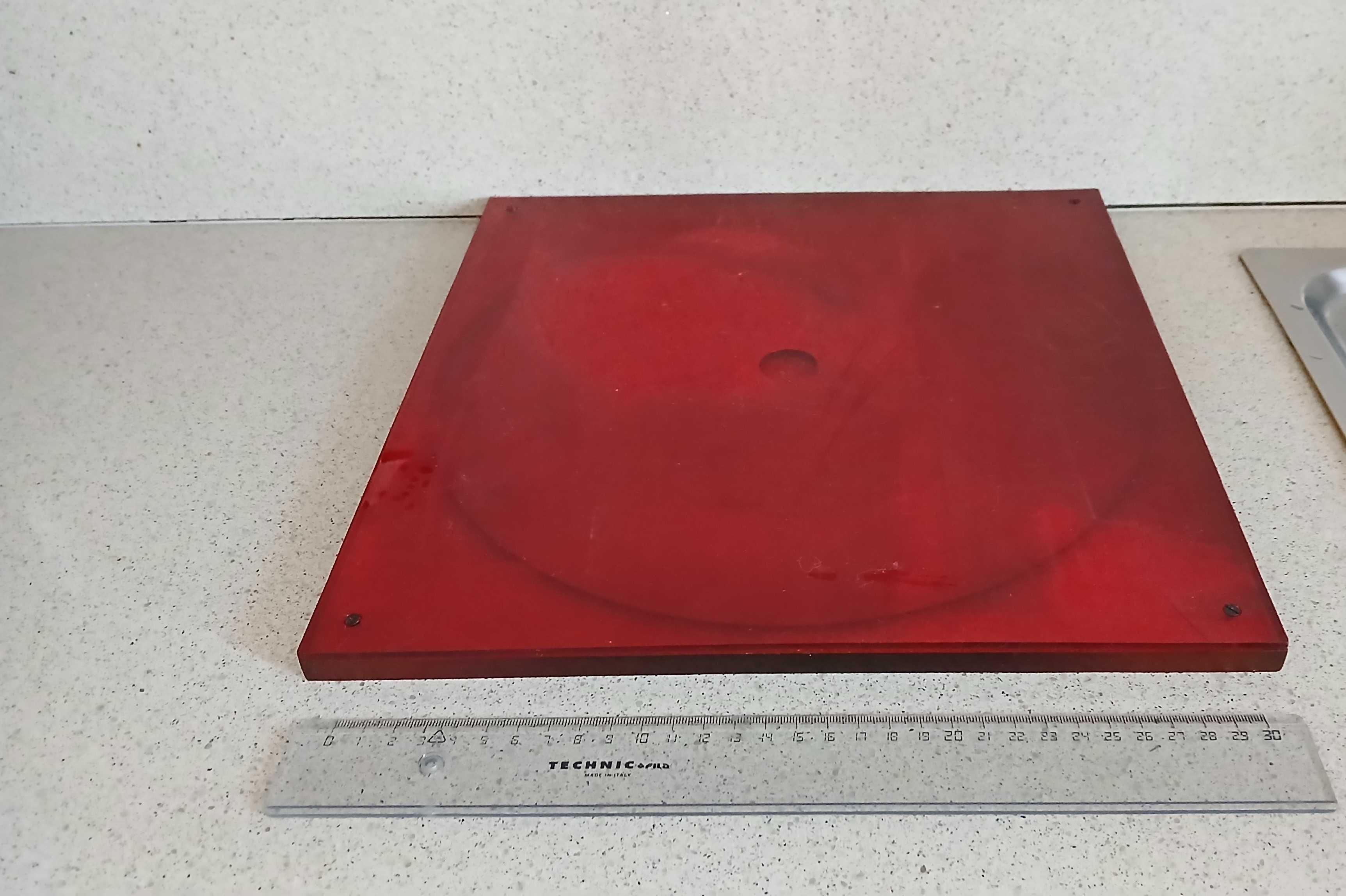 Disco de ouro emoldurado em vidro