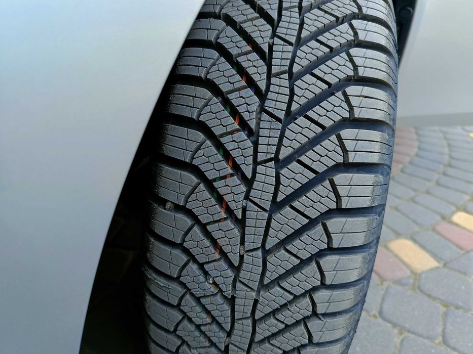 Toyota Auris 2014r. 1.33 VVTi Salon PL bez wkładu