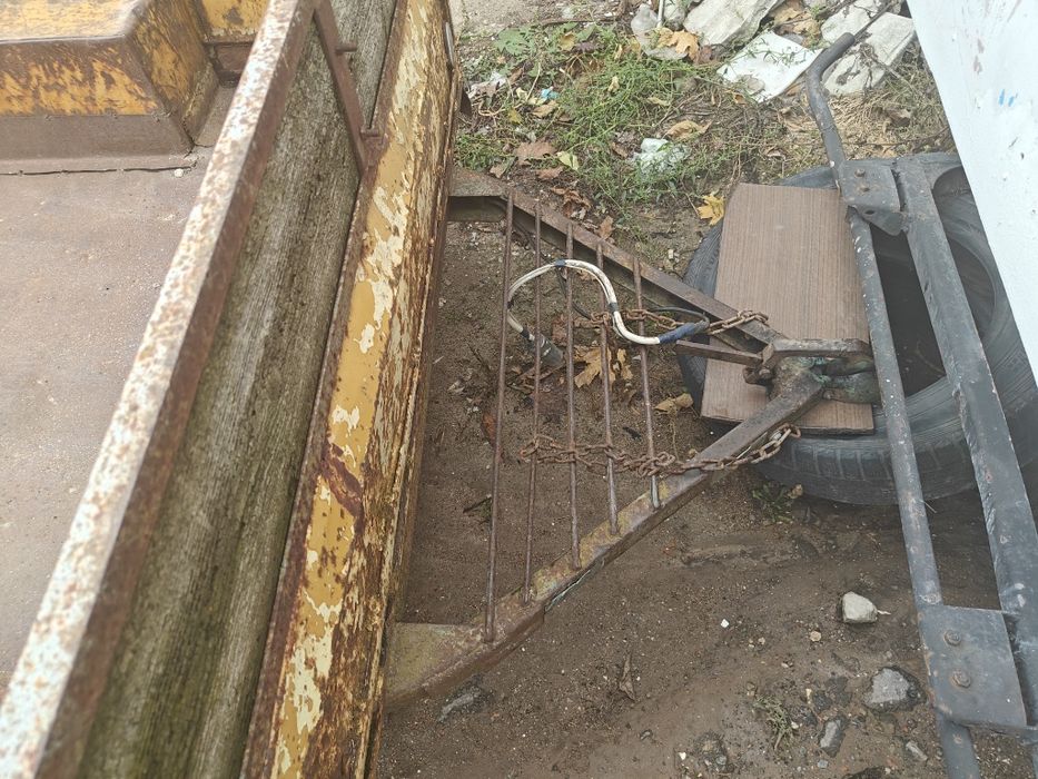 Доки есть Прицеп легковой Зубренок причеп причіп