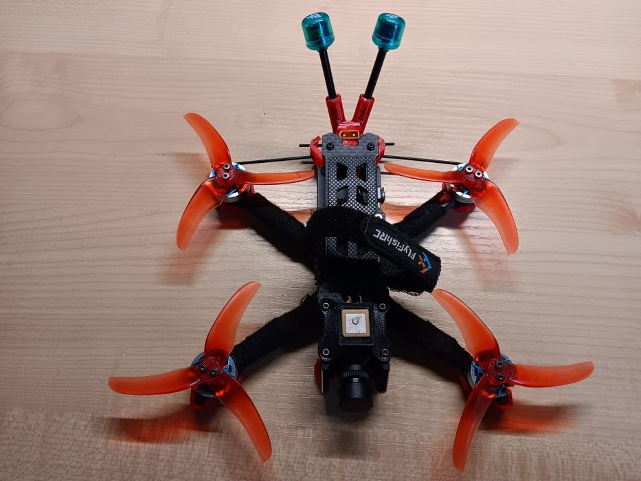 Dron 3.5 cala [dji, walksnail, elrs, tbs)