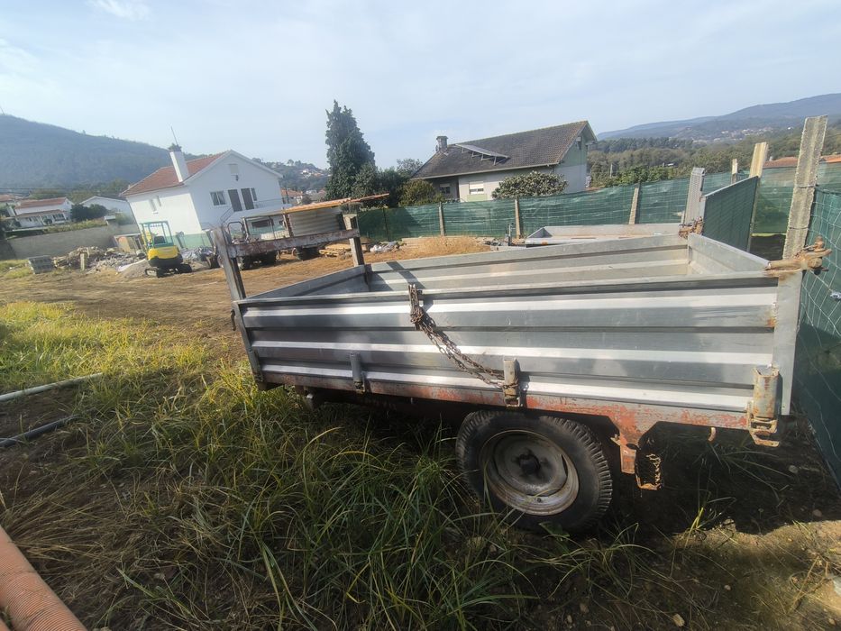 Reboque agrícola 2.500 Kg