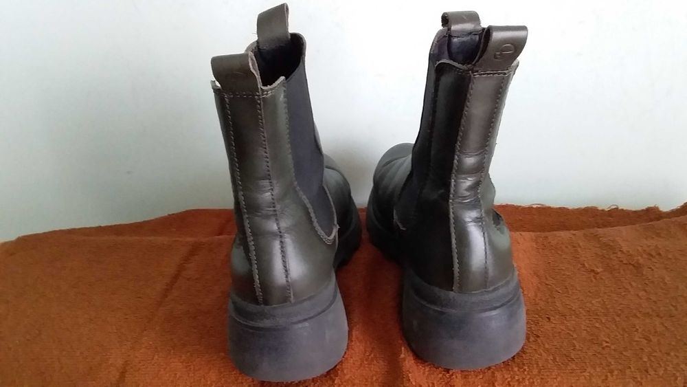 Черевики жіночі челсі-шкіра натуральна-Tamaris -39/25,5