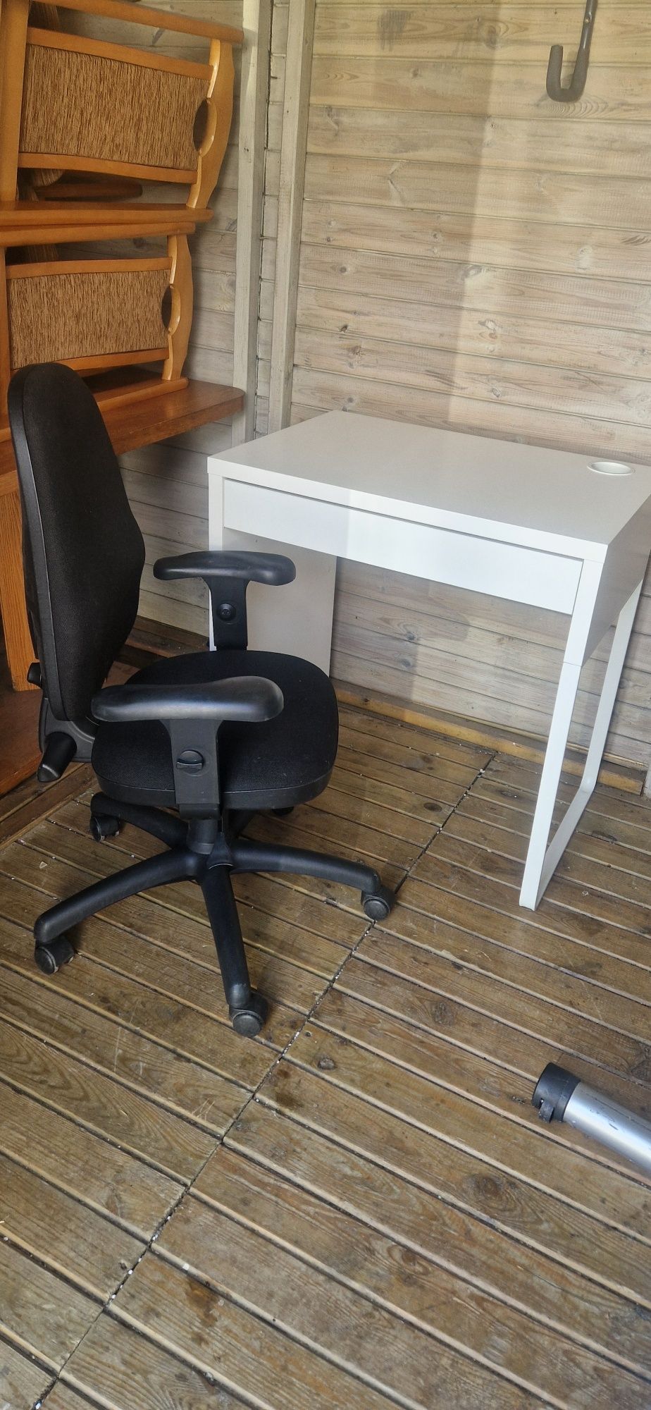 Biurko IKEA z krzesłem regulowana Wysokość bardzo wygodne stan super