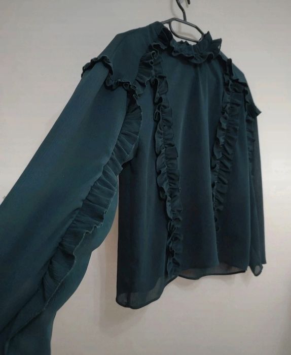 Elegancka bluzka z długim rękawem i falbankmi ZARA Rozmiar M / 38 / 10