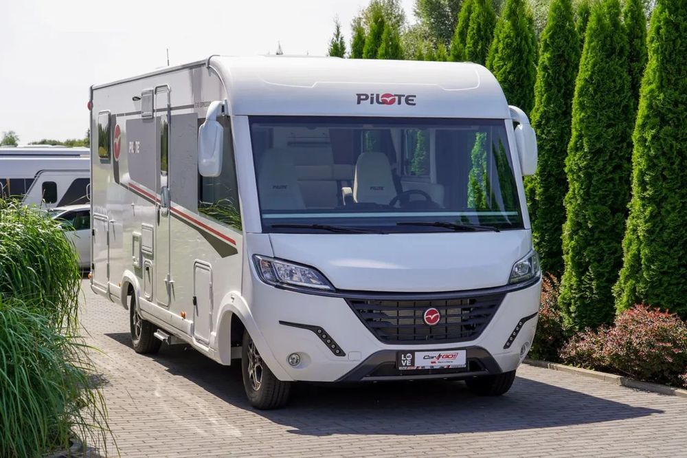 PILOTE G740 GJ Expression  Automat | 140KM | Niskie łóżka! | Zimowy | Podwójna podłoga | kamera