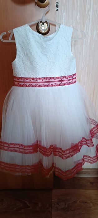 Сукні для дівчаток