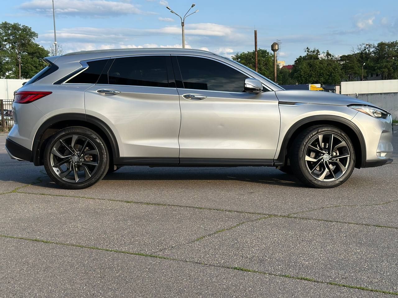 Продам Infinity qx50