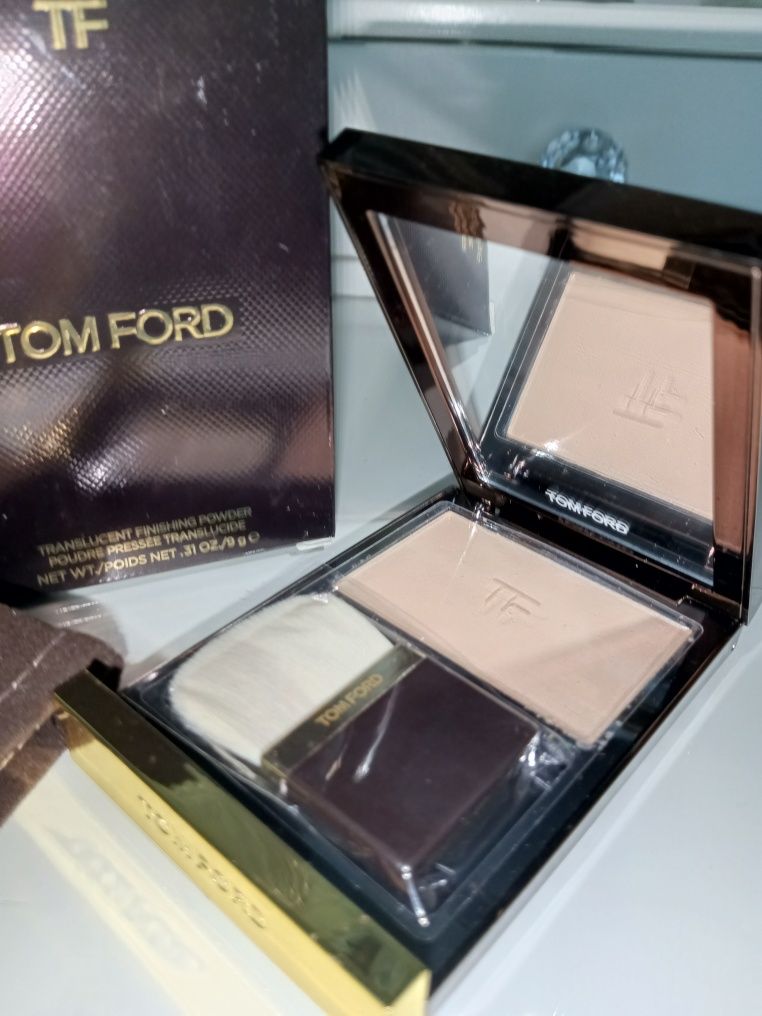 Tom ford transculent puder do twarzy z lusterkiem oryginalny