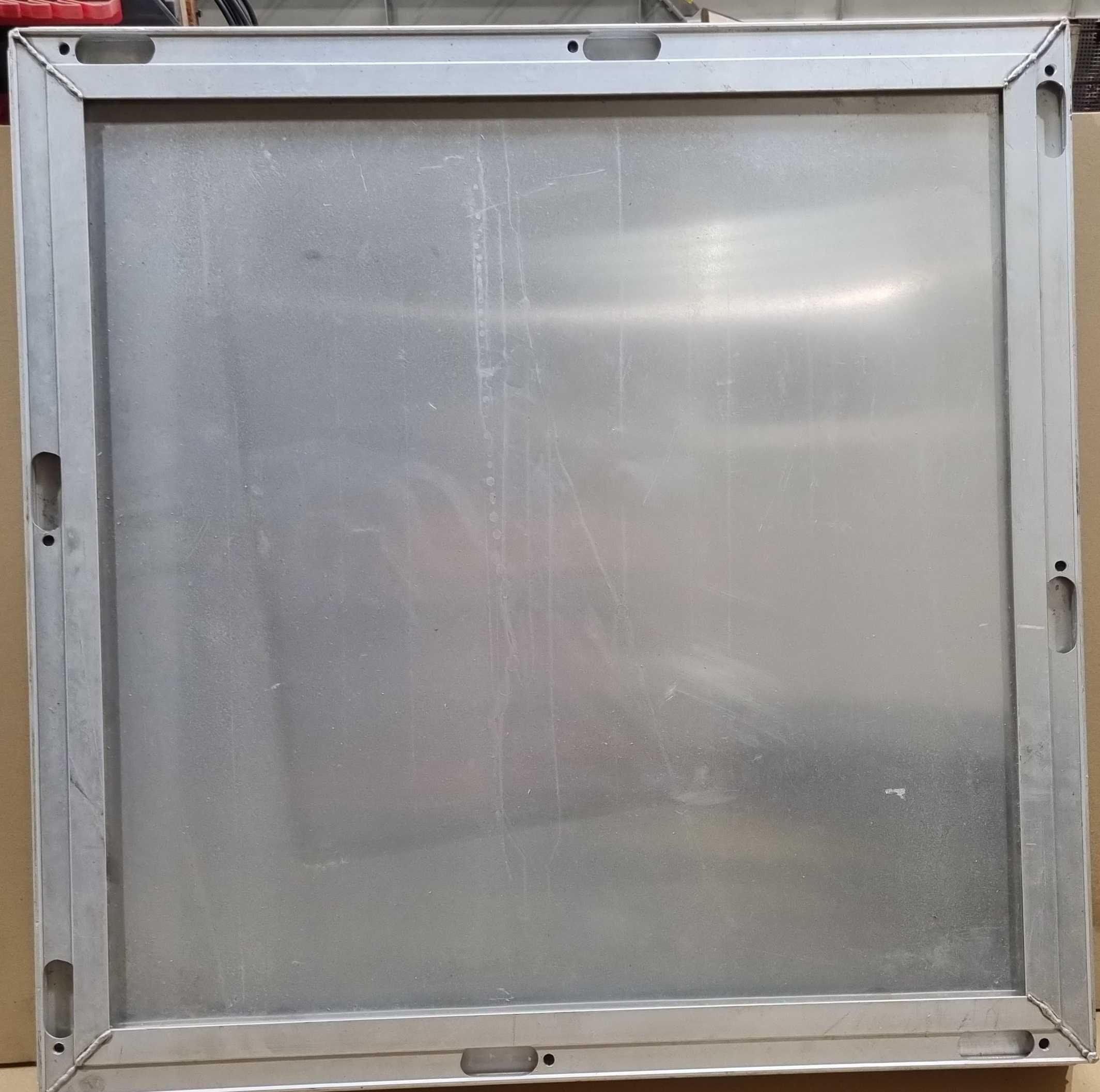 Właz alumniniowy HAGO 920x920 światło 800x800mm H80mm  Kraków