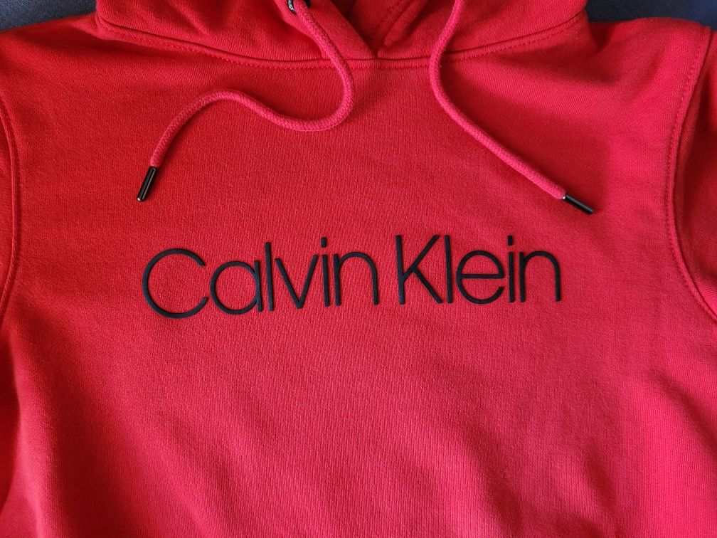 Czerwona bluza z kapturem Calvin Klein roz. M 38