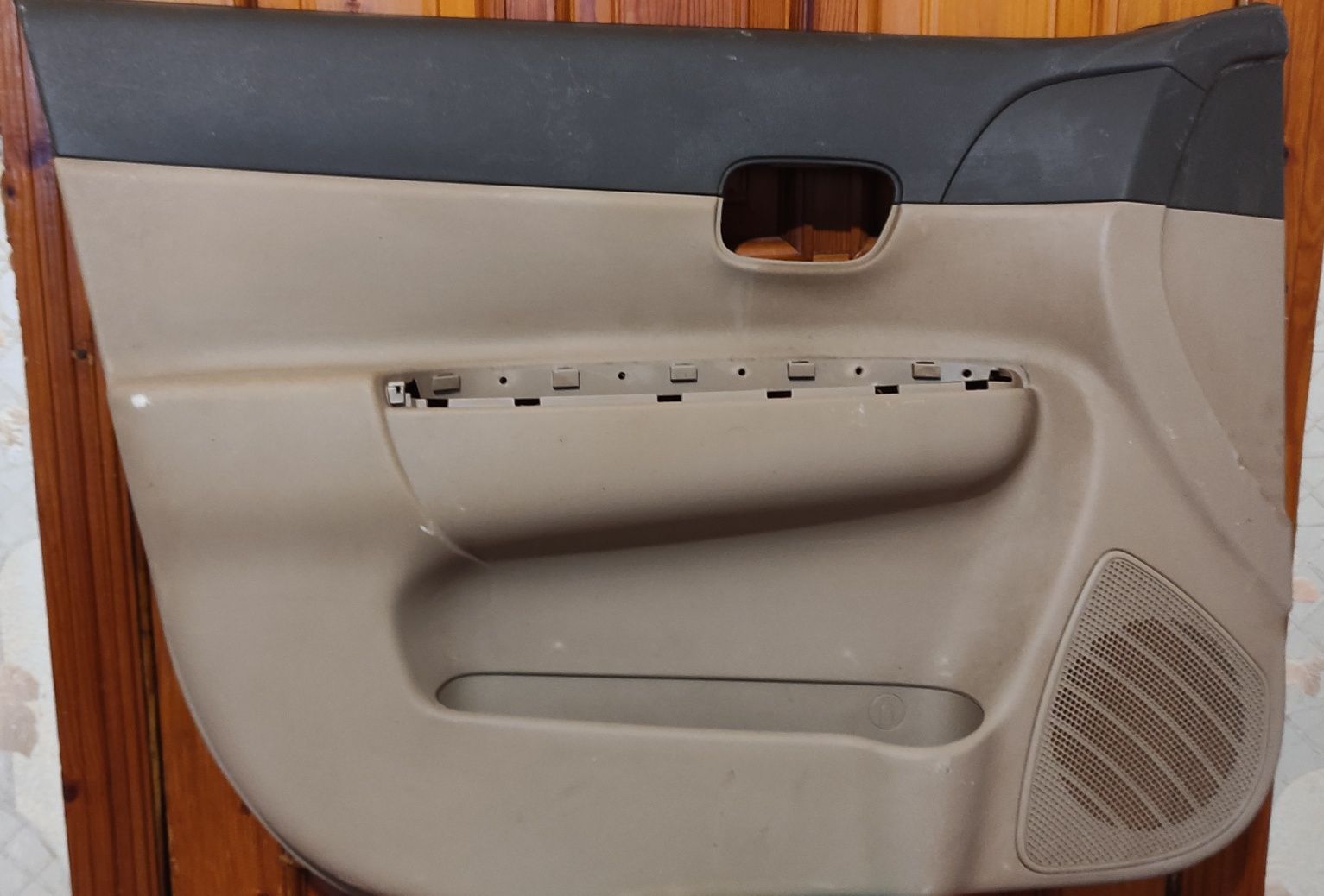 Карта двери Hyundai Accent