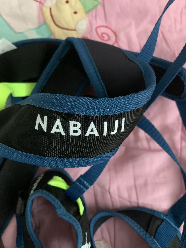 Guma do pływania statycznego w basenie Nabaiji