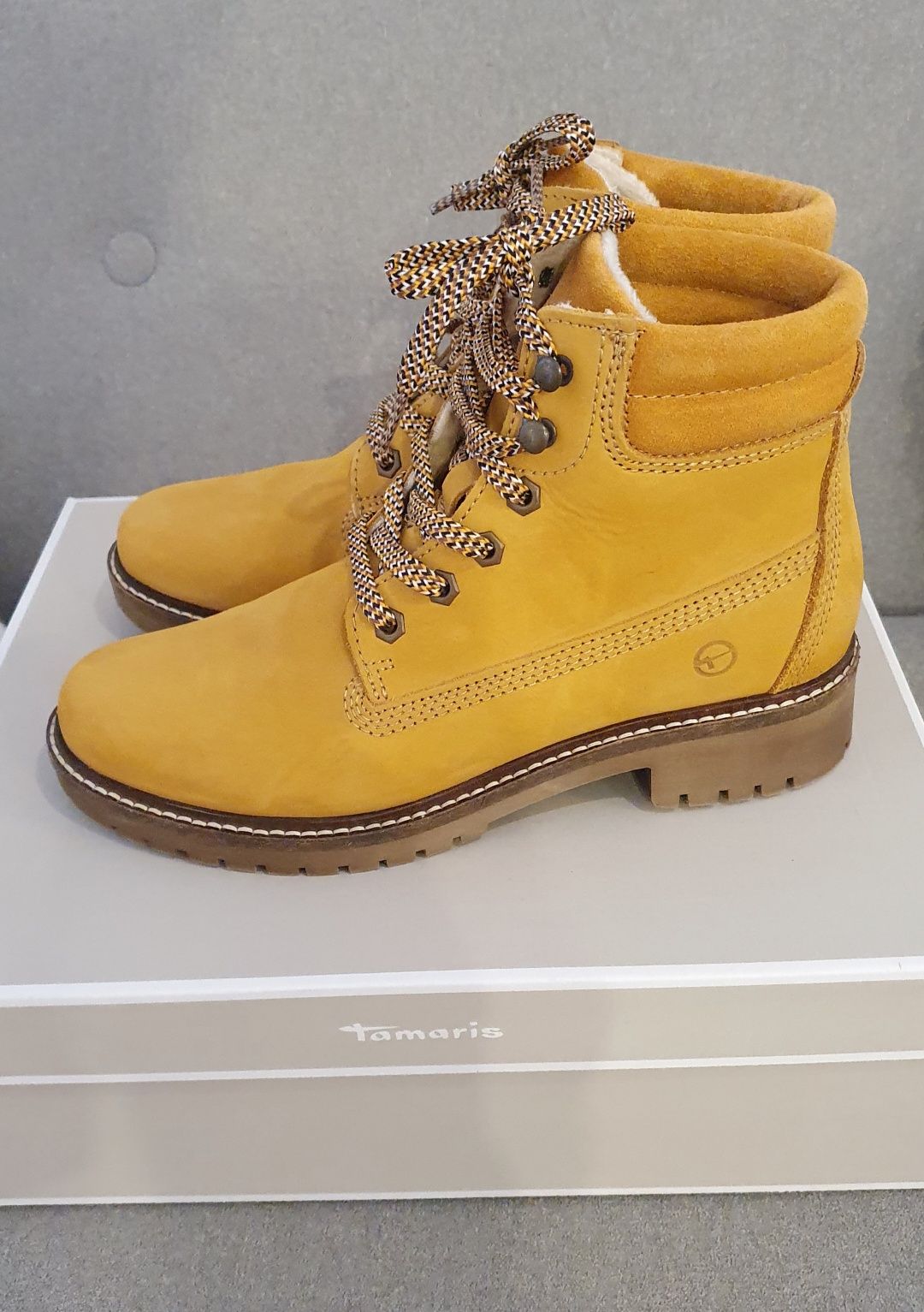 Buty 38 zimowe trzewiki ala Timberland marki Tamaris skórzane botki