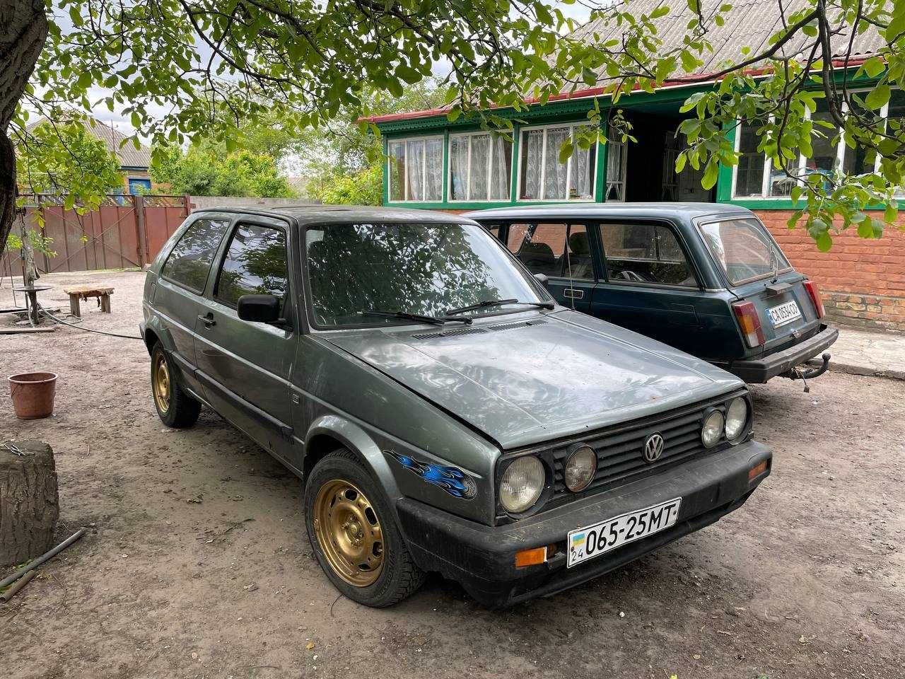 Volkswagen Golf 2