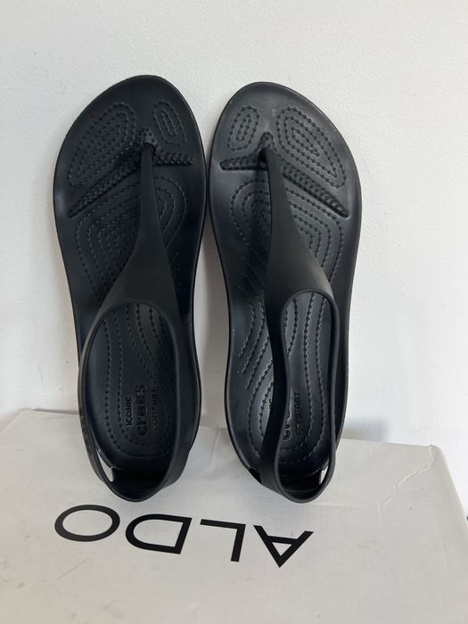 Crocs japonki W7 37 czarne Serena Flip gumowe