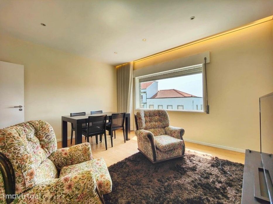 Apartamento T3 no Centro de Viana do Castelo para arrendar