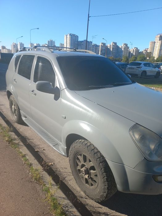 Продам Ssang Yong Rexton 2.7