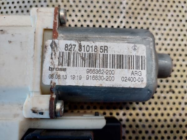 Motor vidro trás esquerdo RENAULT Megane III (BZ0_)