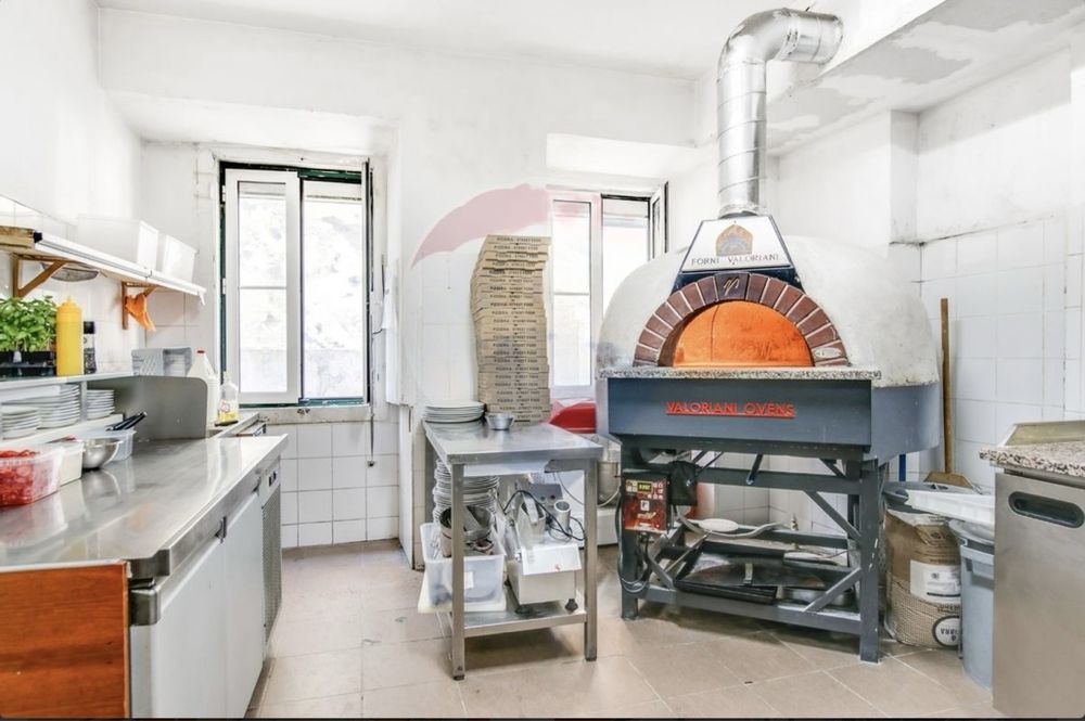 Restaurante pizzeria no Anjos