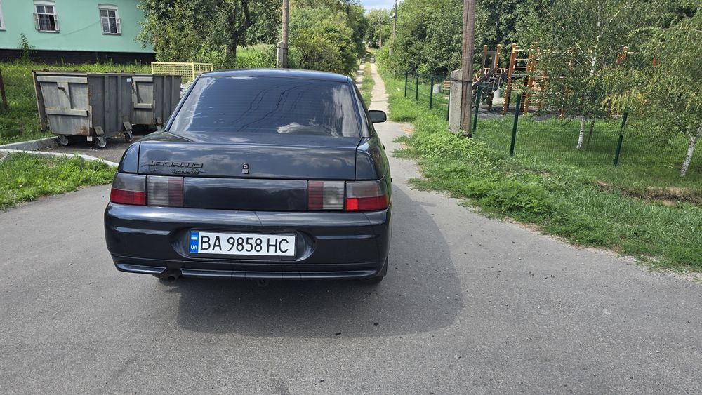 Продаю авто 2110