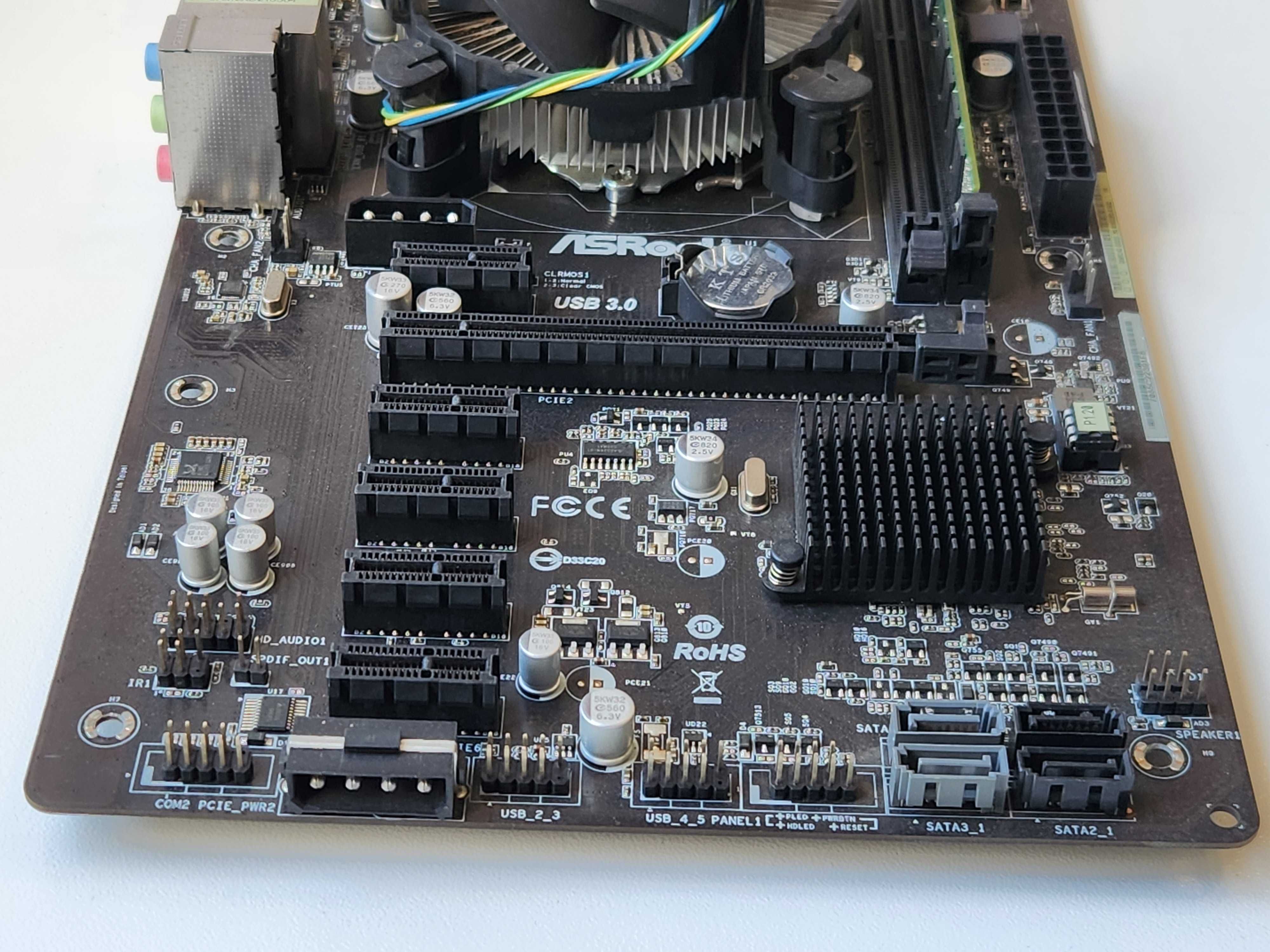 Материнська плата ASRock H81 Pro BTC процесор G3900 кулер 4Gb