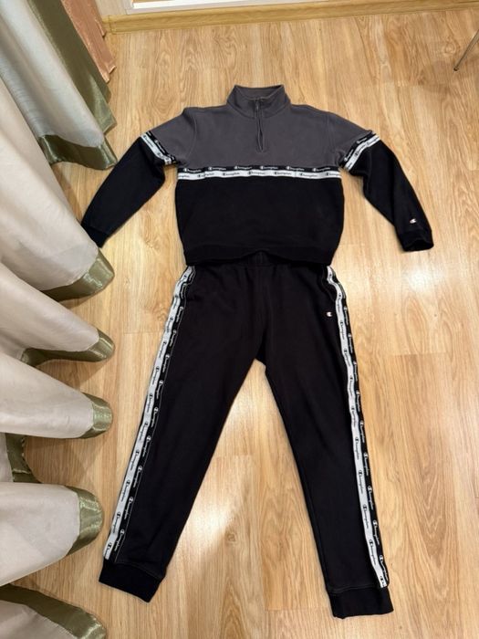 Чоловічий костюм champion