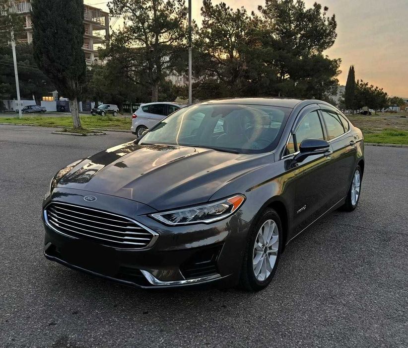 Ford Fusion 2019  2.0 Hybrid CVT SE форд фюжин гібрид