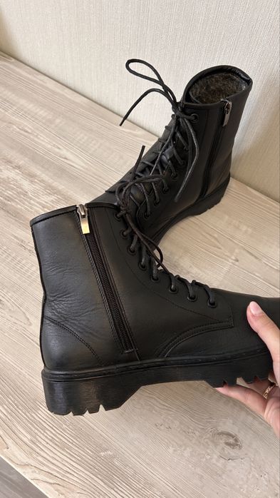 Зимові черевики р. 42 Horton