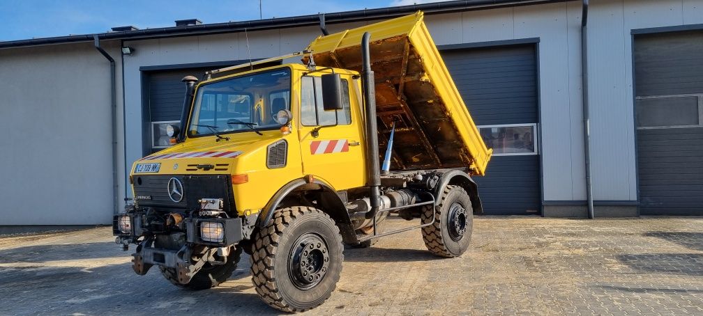 Unimog u1650 z 1998r.  Kiper , kosiarka, piaskarka, pług