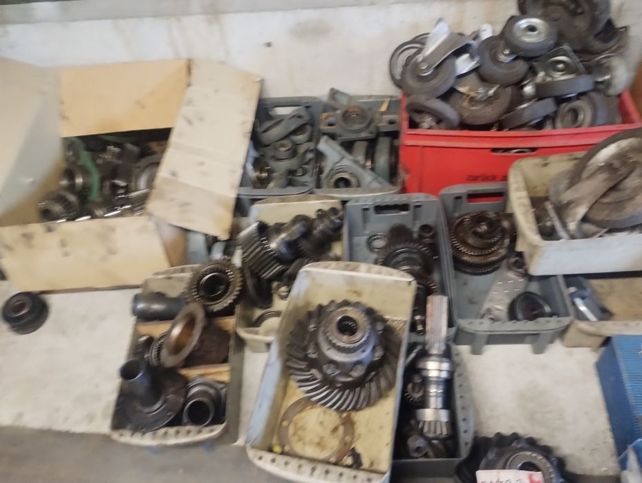 Części do Mb trac od 700 do 1800