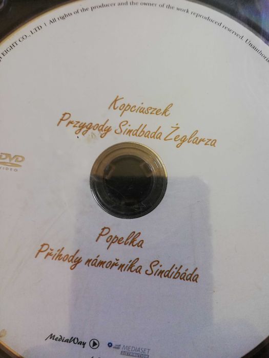 Filmy, bajki- Sindbad, Krecik, Dźeki i Nuka, Pszczółka Maja i inne...