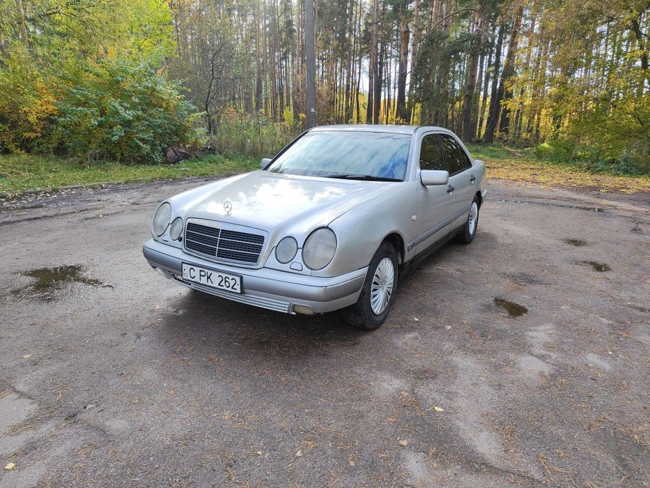 Mercedes-Benz w210 E220d 1998