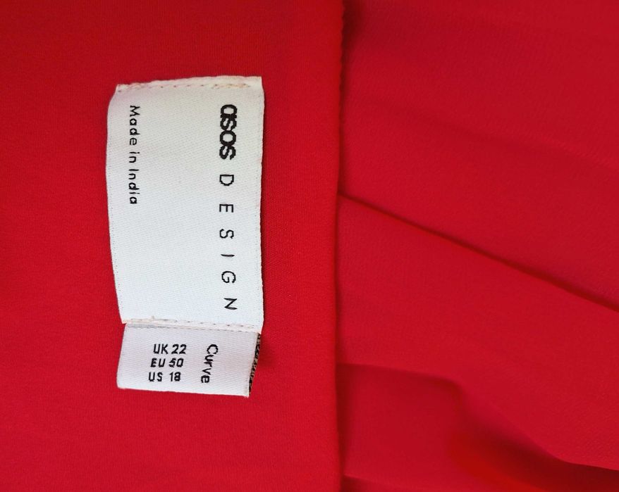 Zwiewna czerwona sukienka plisowana mini ASOS