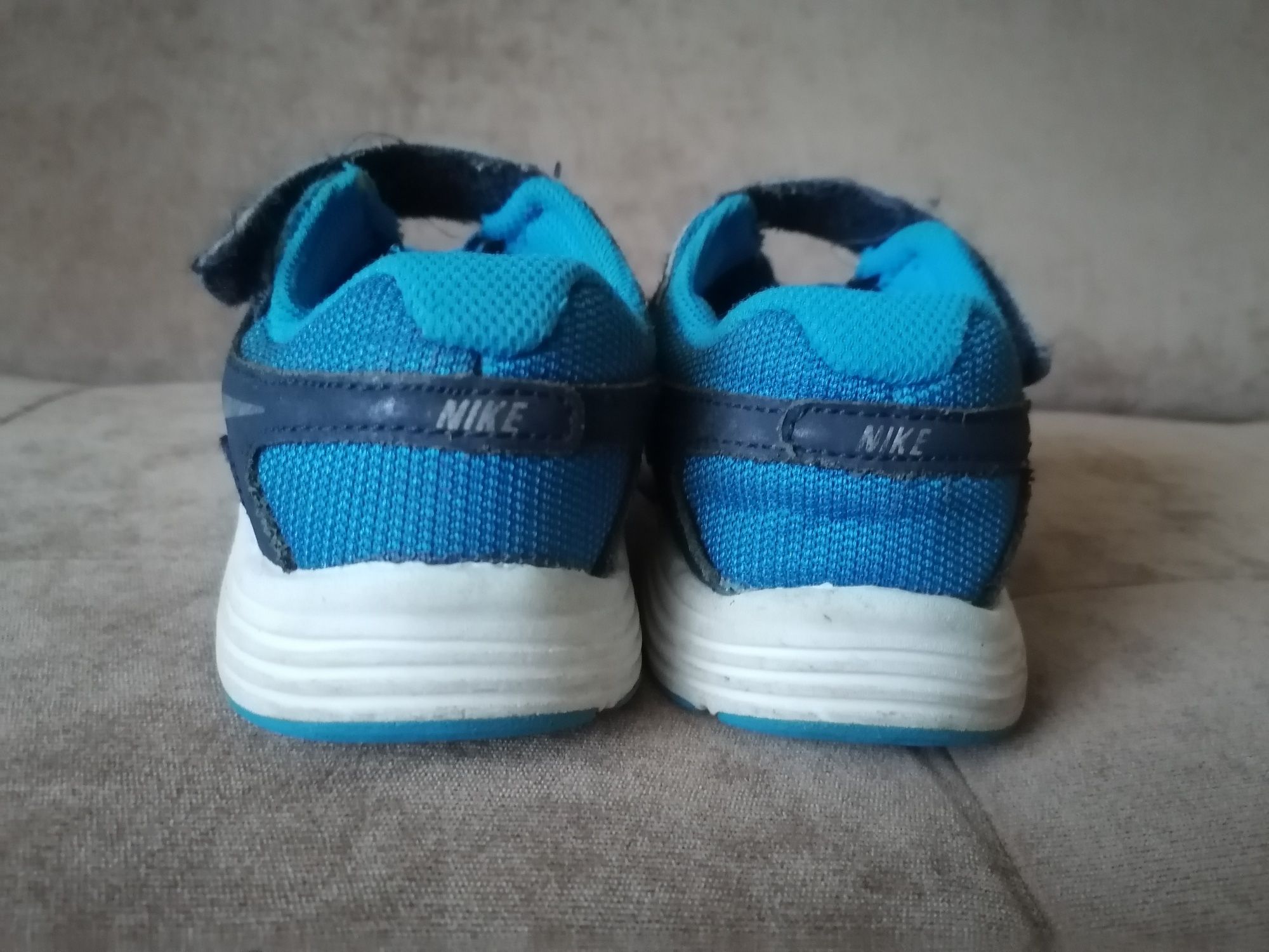 Продам кросівки Nike на хлопчика