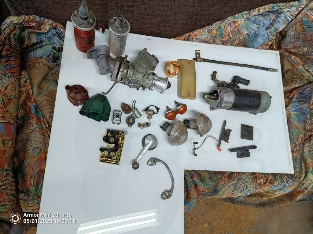 material carros antigos, mini 850, fiat 126, seat ibiza