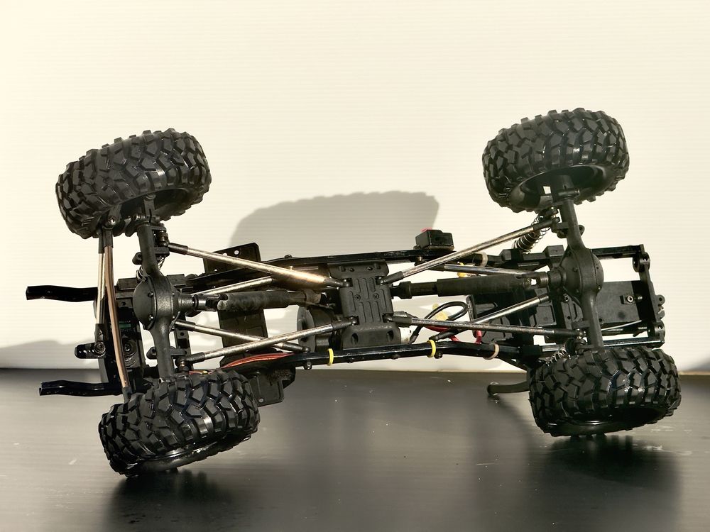 RC Crawler 1:10 - Mitsubishi Pajero Evo 1998 Paris-Dakar