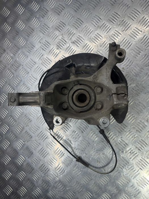 Цапфа передняя правая Кулак поворотный Nissan Altima 13-18 40014JA00A