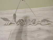 Brokatowy napis Love do zawieszenia