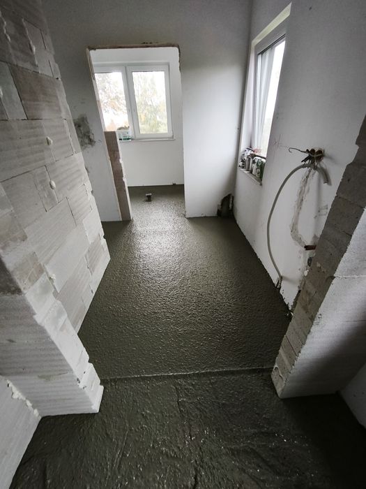 Wylewka anhydrytowa, płynny styropian, pianobeton, styrobeton, tynki