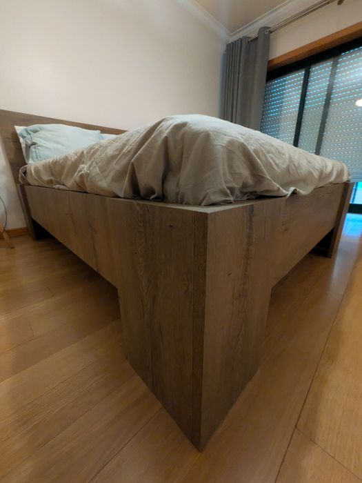 Cama madeira 140x200